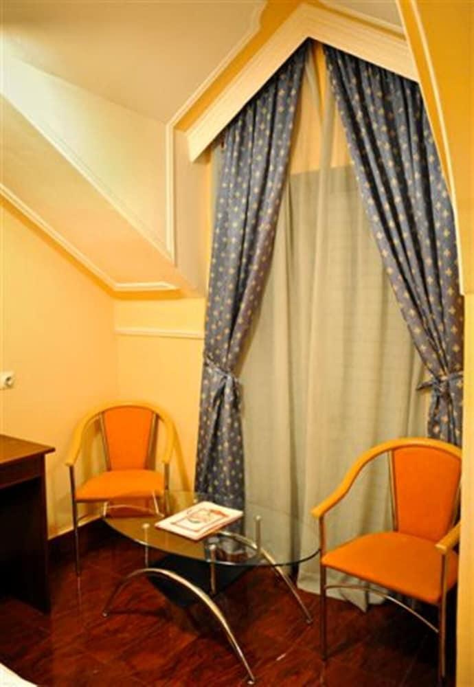 Hotel Evropa Podgorica Eksteriør bilde