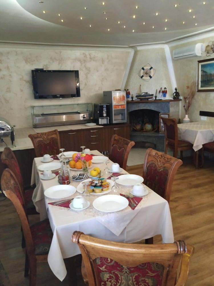 Hotel Evropa Podgorica Eksteriør bilde