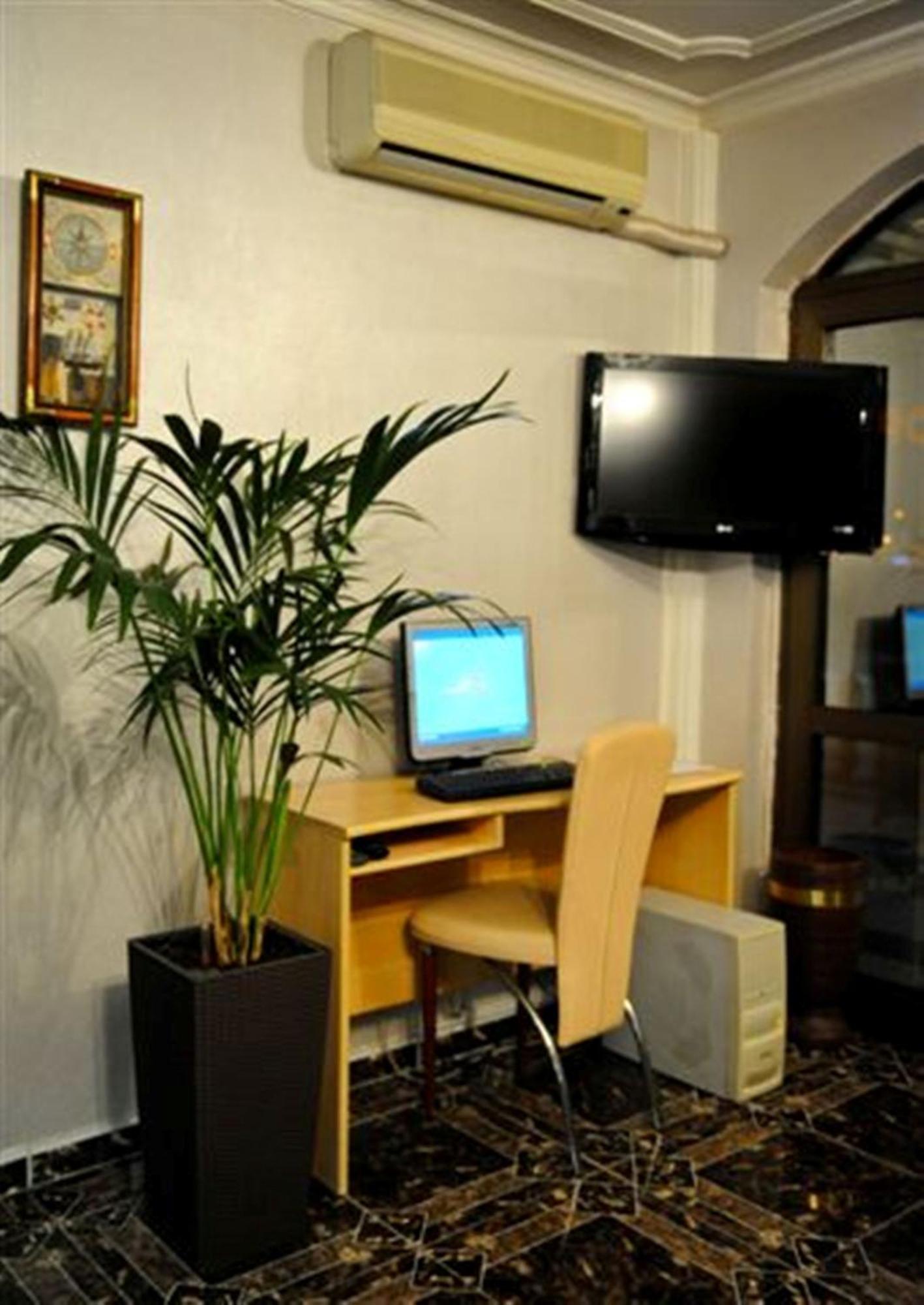 Hotel Evropa Podgorica Eksteriør bilde